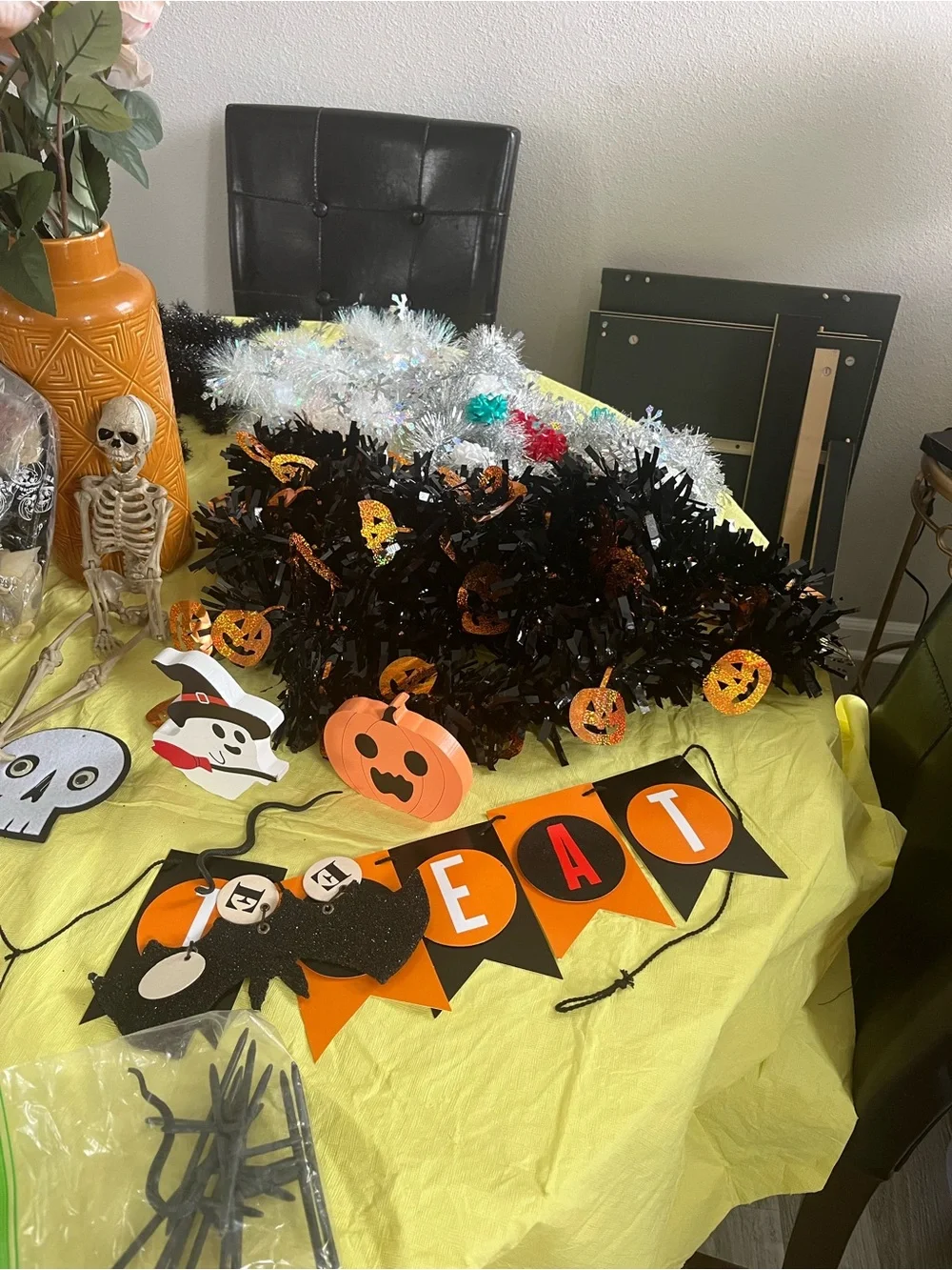 Halloween Party Table Decor Kit - Orange & Black